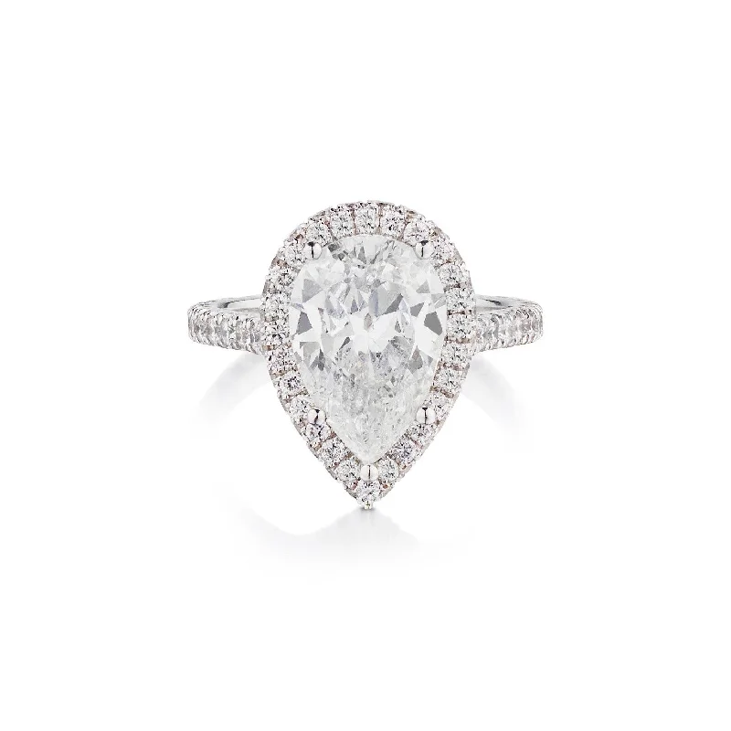 PEAR SHAPE DIAMOND RING