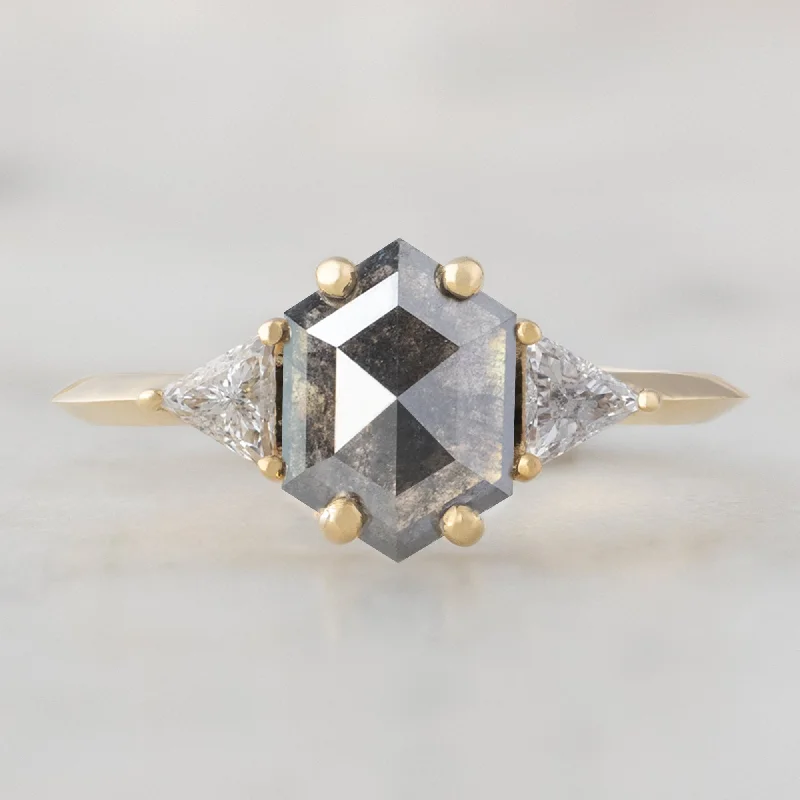 The Jade Ring | 0.91ct Hexagonal Grey Diamond in 14K Yellow Gold