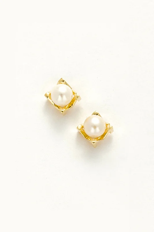 Opulent Pearl Gold Stud Earrings