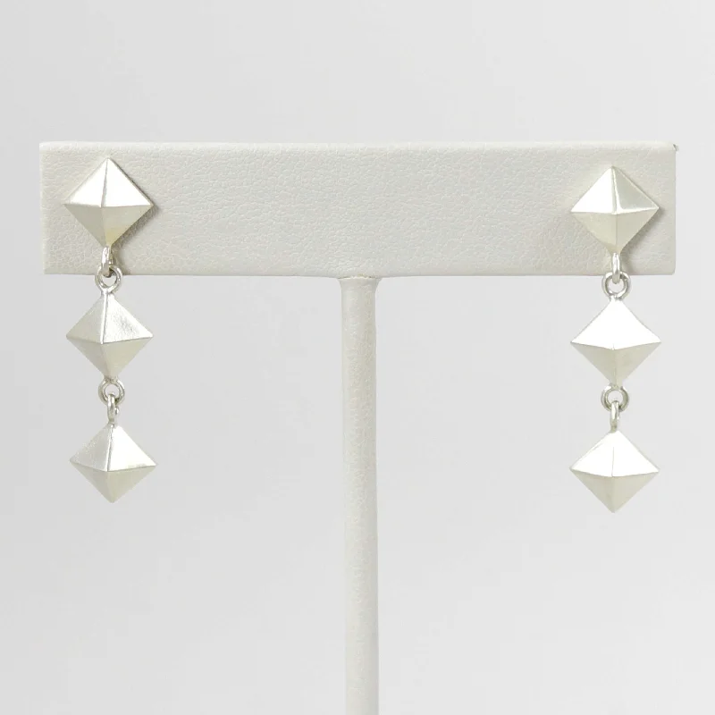 Pyramid Link Earrings